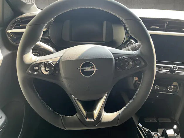 Opel Corsa-e 156 GS