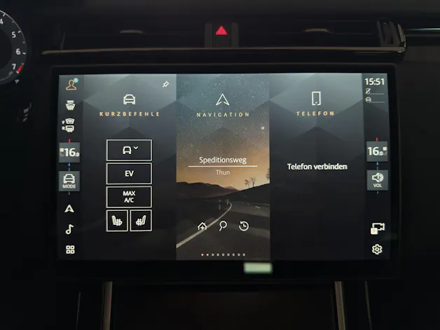 Land Rover Range Rover Velar 2.0 P400e Belgravia Edition