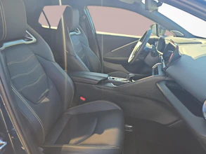 https://vehicle.imgix.net/4418368/e2e56d98-ff4d-4dfd-9a21-2abce8608cef.jpg