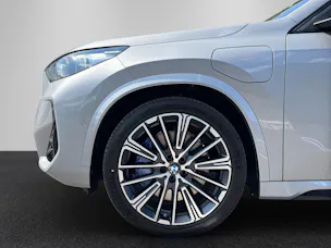 BMW X1 30e xDrive paddles