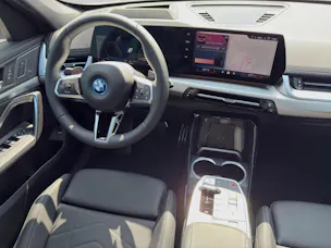 BMW X1 30e xDrive paddles