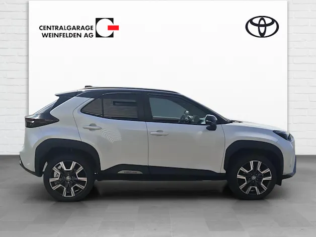 Toyota Yaris Cross 1.5 VVT-i HSD Premium AWD-i