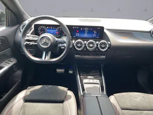 MERCEDES-BENZ GLA 200 Night Star AMG Line