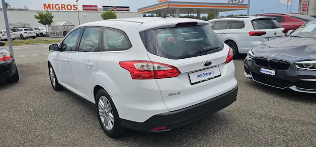 Ford Focus Station Wagon 1.6i Ti-VCT 125 Titanium