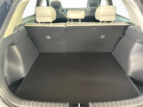 https://vehicle.imgix.net/4418566/5827a986-30be-4bcd-8530-6f71f4493071.jpg