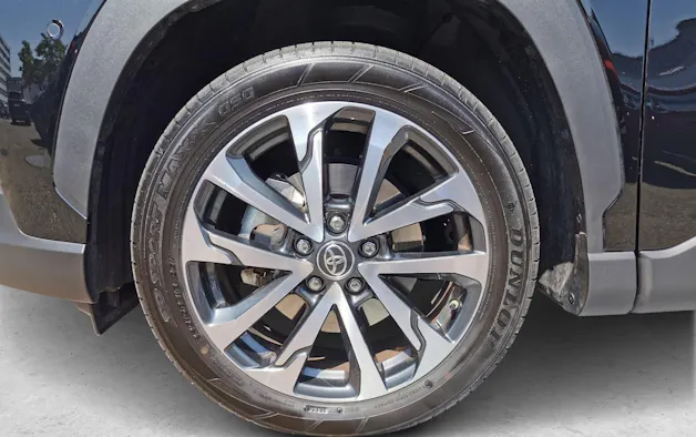 Toyota Corolla Cross 2.0 HSD Premium AWD-i