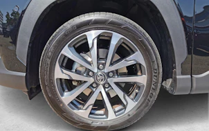 Fahrzeugbild TOYOTA Corolla Cross 2.0 HSD Premium AWD-i
