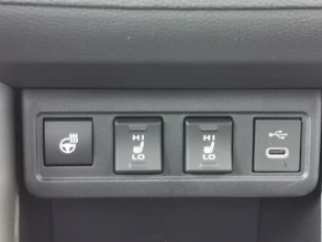 https://vehicle.imgix.net/4418576/f7794b90-5fc7-48ed-8675-b9e810d6aa96.jpg
