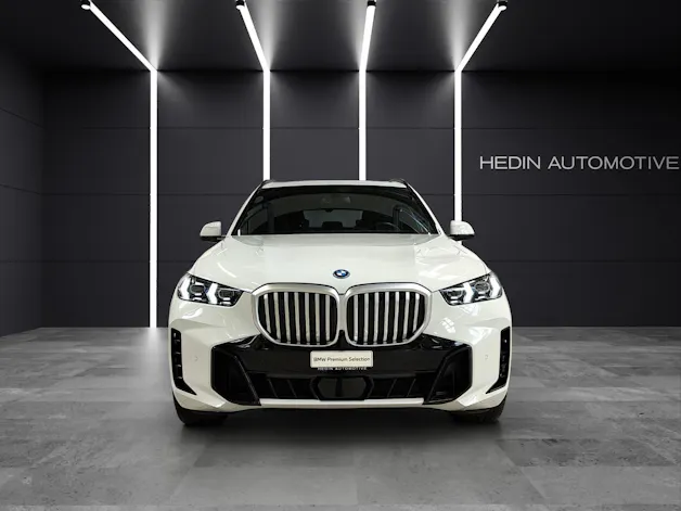 BMW X5 50e xDrive Attraktiven Leasingzinssatz ab 1,9 % bei Abschluss einer BMW Fahrzeugversicherung.