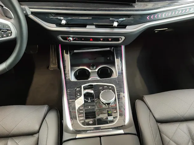 BMW X5 50e xDrive Attraktiven Leasingzinssatz ab 1,9 % bei Abschluss einer BMW Fahrzeugversicherung.