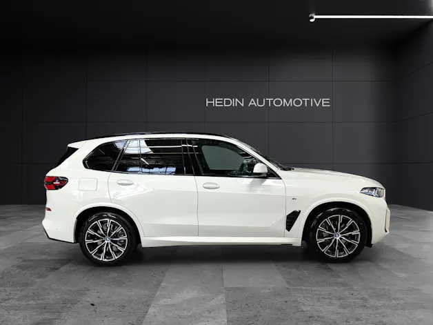 BMW X5 50e xDrive Attraktiven Leasingzinssatz ab 1,9 % bei Abschluss einer BMW Fahrzeugversicherung.