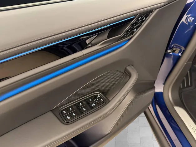 Porsche Macan 4