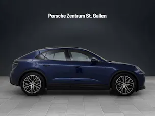 PORSCHE Macan 4