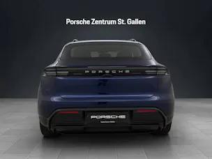 PORSCHE Macan 4