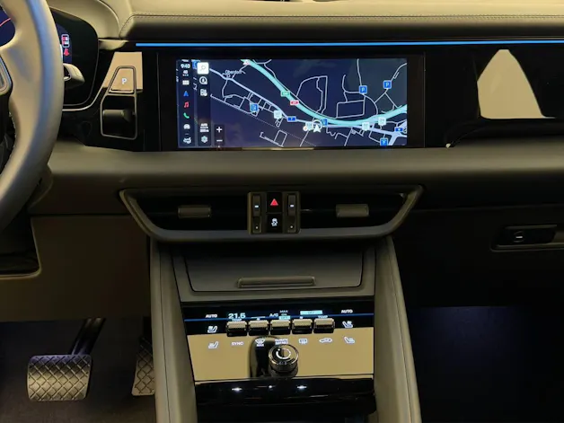 Porsche Macan 4