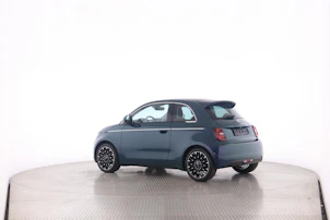 immagine del veicolo FIAT 500 La Prima