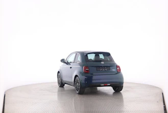 https://vehicle.imgix.net/4418601/67d60f2a-b8dc-4101-9584-44dfa8ea6ea8.jpg