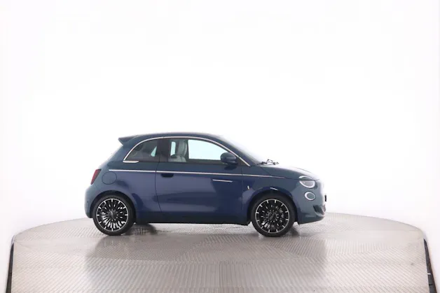 Fiat 500 La Prima