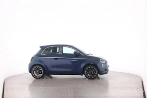 immagine del veicolo FIAT 500 La Prima