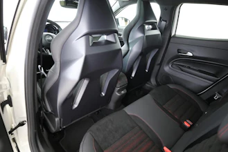 https://vehicle.imgix.net/4418644/484da928-f6d6-456d-97a8-75355e07b9e7.jpg