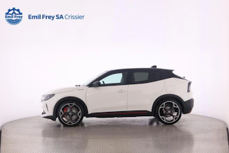 https://vehicle.imgix.net/4418644/feb2bf2d-99c1-4f9f-a9dd-669538a7a4e1.jpg