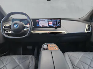BMW iX xDrive40 M Sport i20 (CH) AHK ** Action de Leasing à 0.9% **