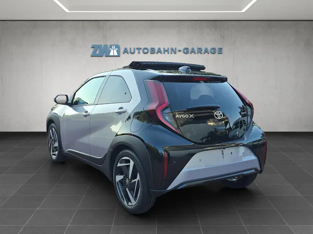 Toyota Aygo X 1.5 VVT-i HSD Style