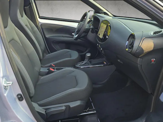 Toyota Aygo X 1.5 VVT-i HSD Style