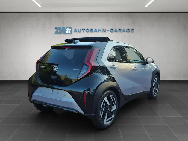 Toyota Aygo X 1.5 VVT-i HSD Style