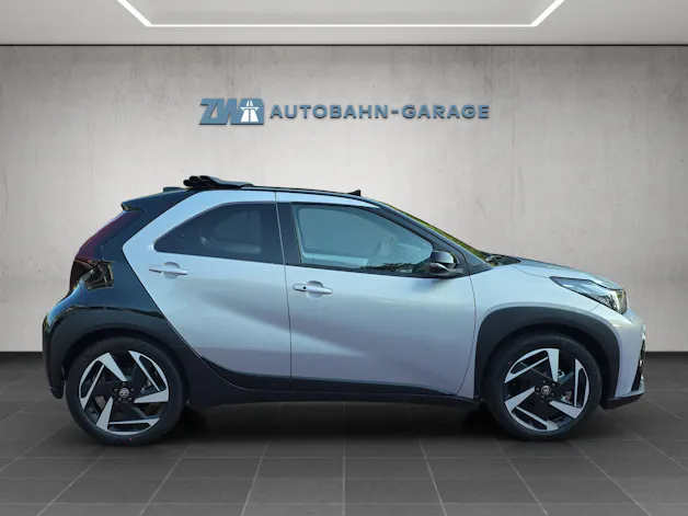 Toyota Aygo X 1.5 VVT-i HSD Style