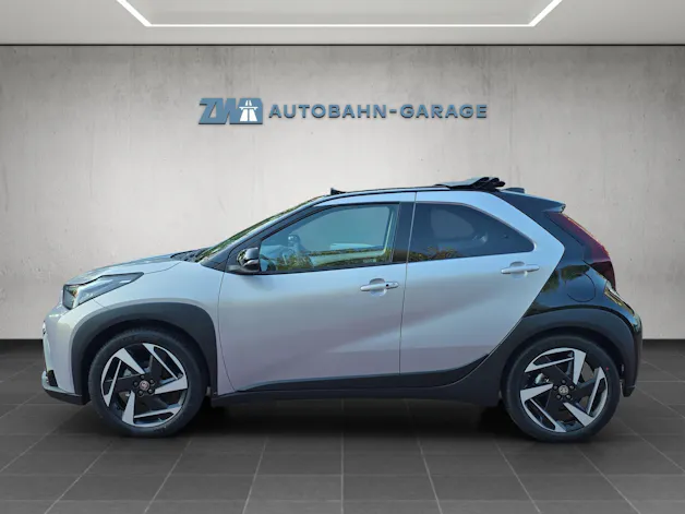 Toyota Aygo X 1.5 VVT-i HSD Style