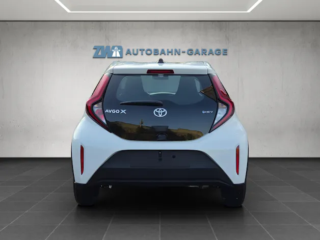 Toyota Aygo X 1.5 VVT-i HSD Comfort