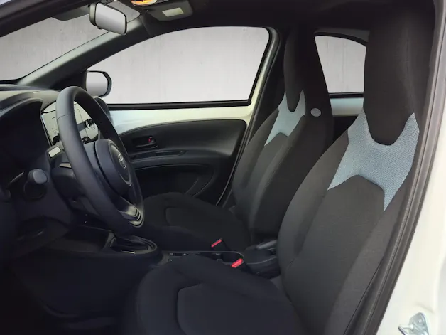 Toyota Aygo X 1.5 VVT-i HSD Comfort