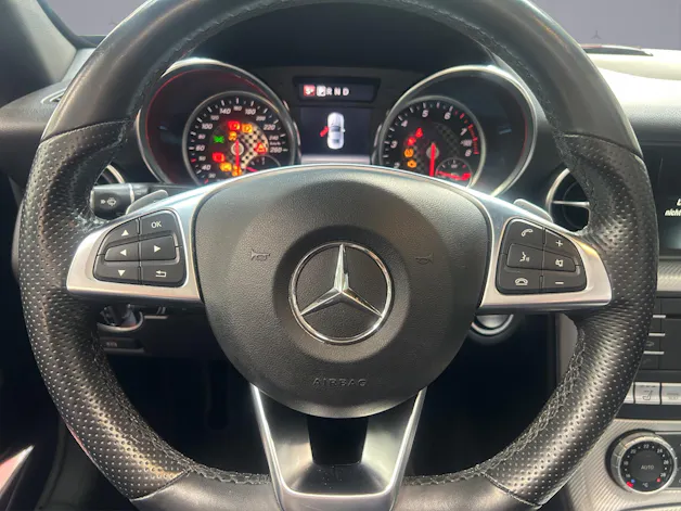 Mercedes-Benz SLC 300 Cabriolet