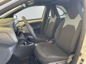 Toyota Aygo X 1.5 VVT-i HSD Comfort