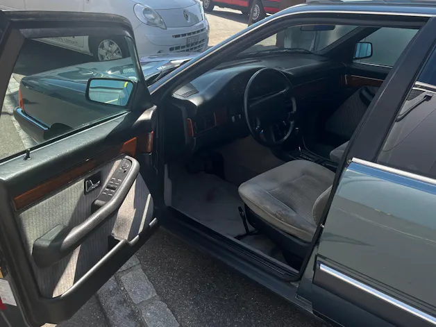 Audi 100 2.3 E