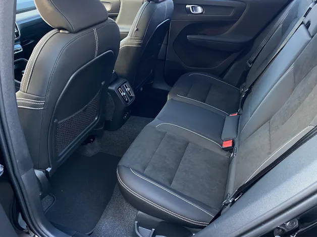 Volvo EX40 Twin Black Edition AWD