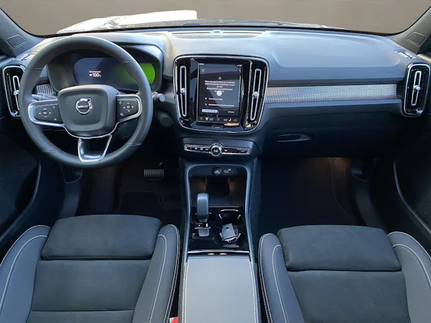 Volvo EX40 Twin Black Edition AWD