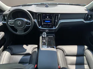 VOLVO V60 2.0 T8 TE Ultra Bright eAWD