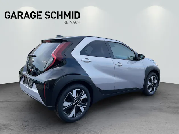 Toyota Aygo X 1.5 VVT-i HSD Trend