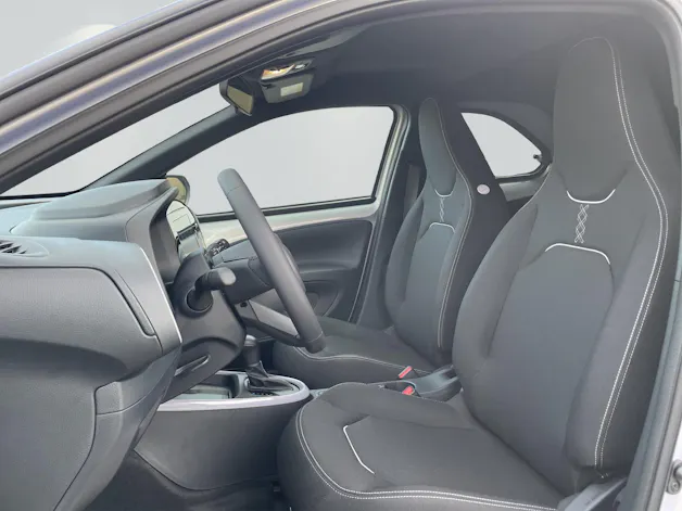 Toyota Aygo X 1.5 VVT-i HSD Trend