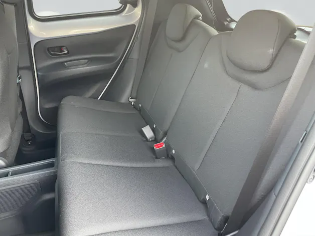 Toyota Aygo X 1.5 VVT-i HSD Trend