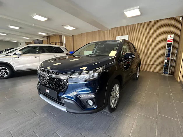 Suzuki S-Cross 1.4 T Piz Sulai Hybrid 4x4 4 ROUES HIVER OFFERT