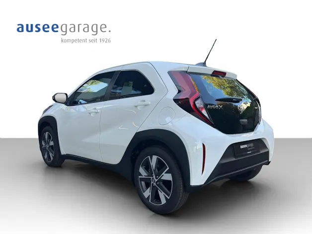 Toyota Aygo X 1.5 VVT-i HSD Comfort