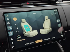 https://vehicle.imgix.net/4418860/46818011-b76e-40b0-b451-88fa740f7669.jpg