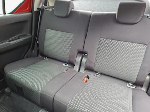 https://vehicle.imgix.net/4418872/06f885ed-c249-4444-81f7-35c397231b98.jpg