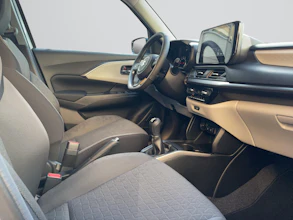 https://vehicle.imgix.net/4418883/bfad1891-7a9b-4710-bb87-f7ff8eb07cb1.jpg