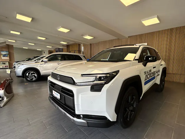 Suzuki Across 2.5 PHEV Compact Top 4x4
