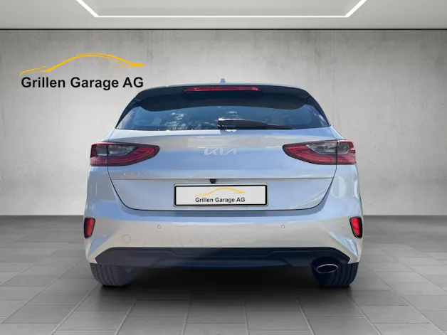 Kia Ceed 1.5 T-GDi MHEV Power