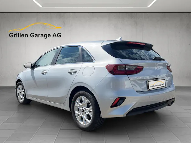 Kia Ceed 1.5 T-GDi MHEV Power